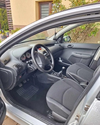 Peugeot 206 cena 7300 przebieg: 129000, rok produkcji 2007 z Limanowa małe 172